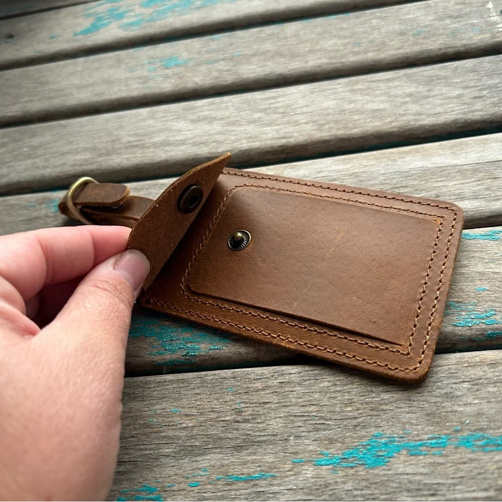 Leather Luggage Tag - Engraved with “EXPLORE” - NEW